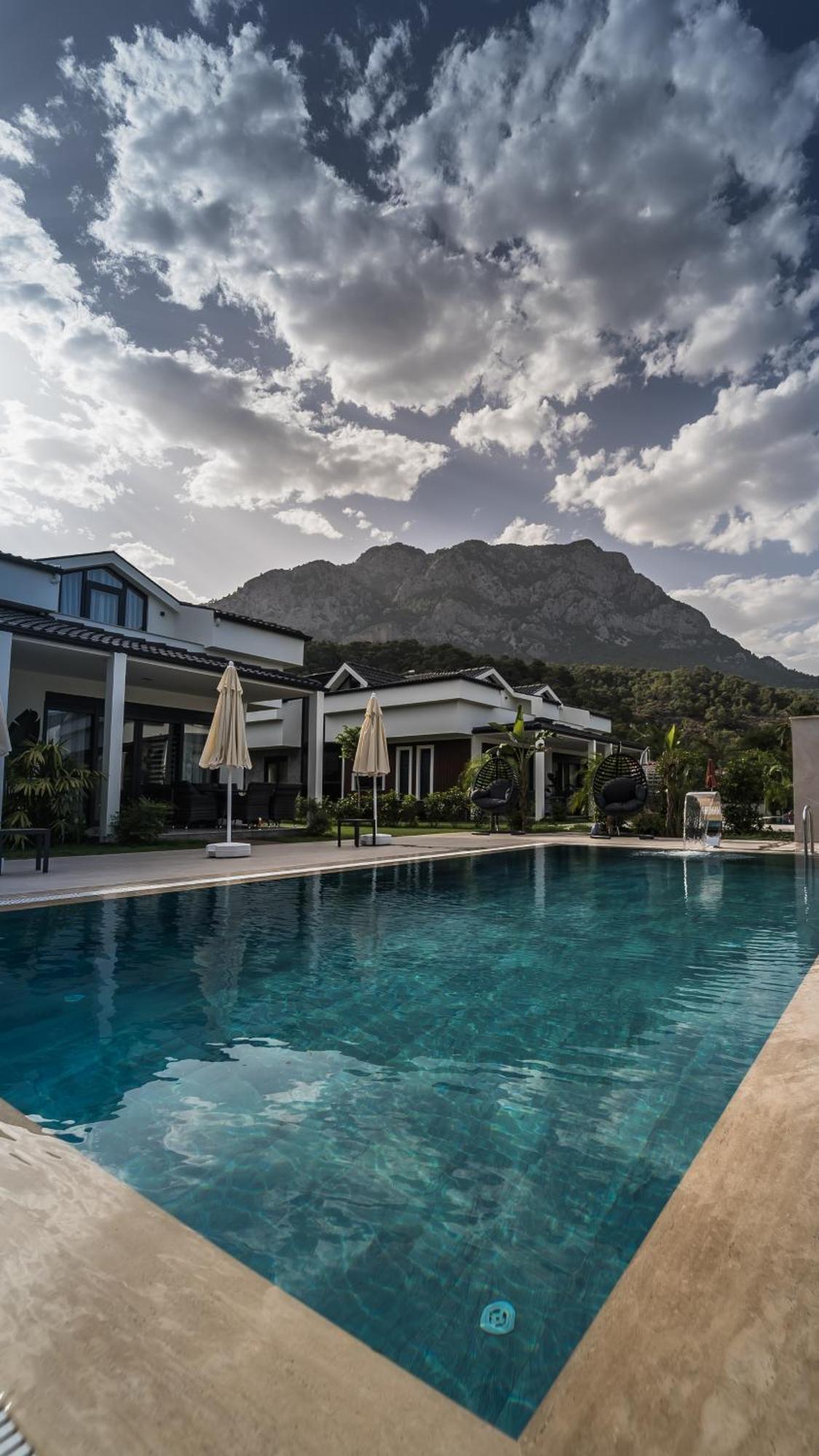 Villa - Meta Homes - *