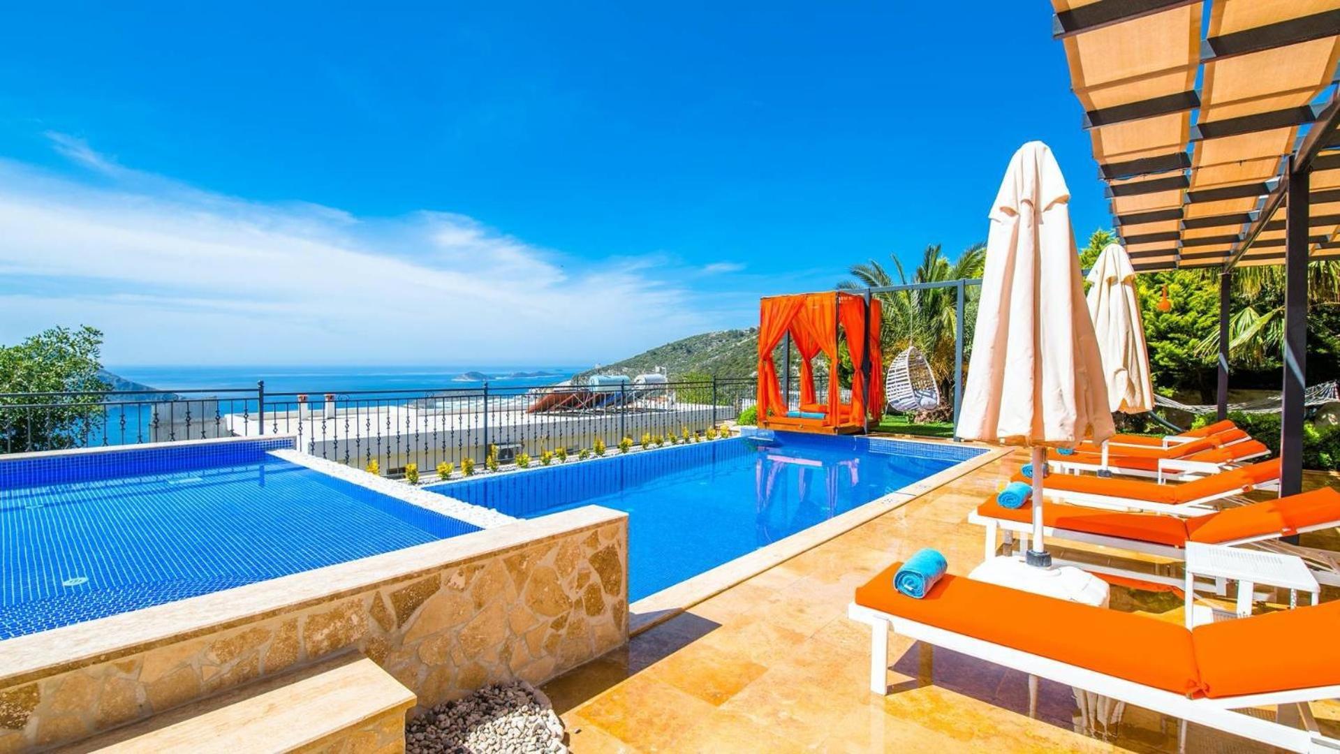Villa Akbel 4 Bedroom - 5703