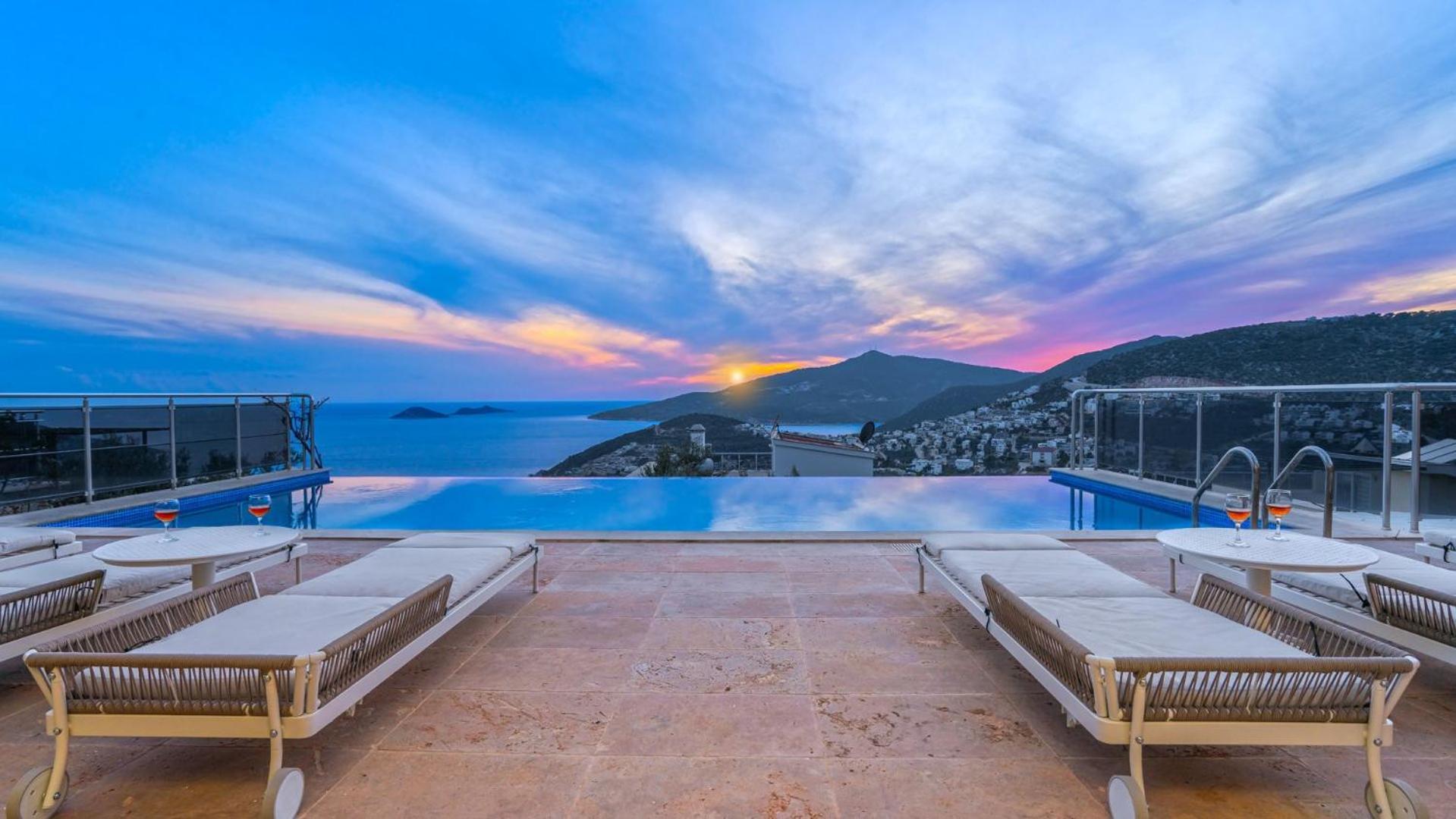 5 Bedroom - 1585 * Kalkan