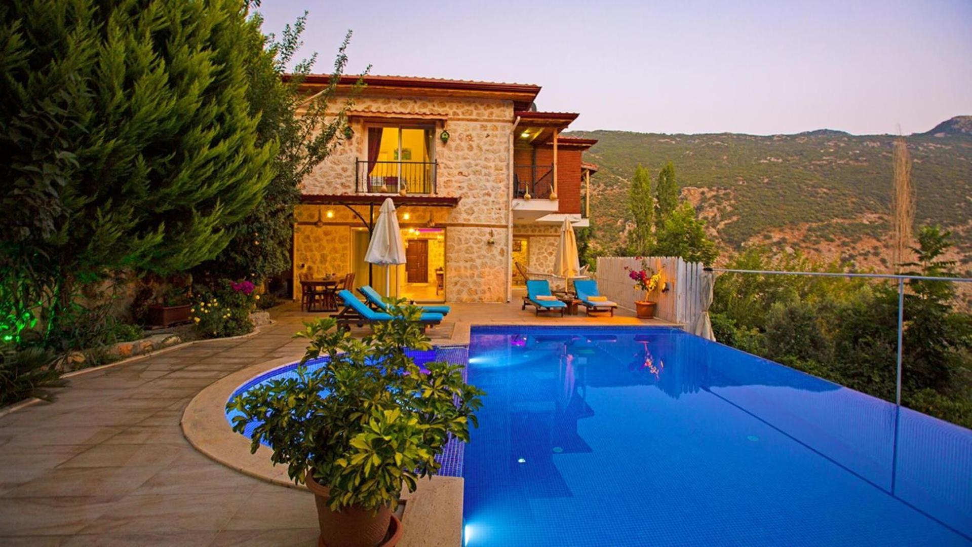 2 Bedroom - 1044 Villa