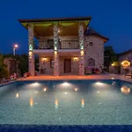 Villa Guenes