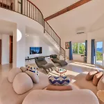 Ambassador Penthouse Apartment