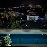 Great Villa With Beatiful View And 4 Bedrooms More 1000 Sqm Area