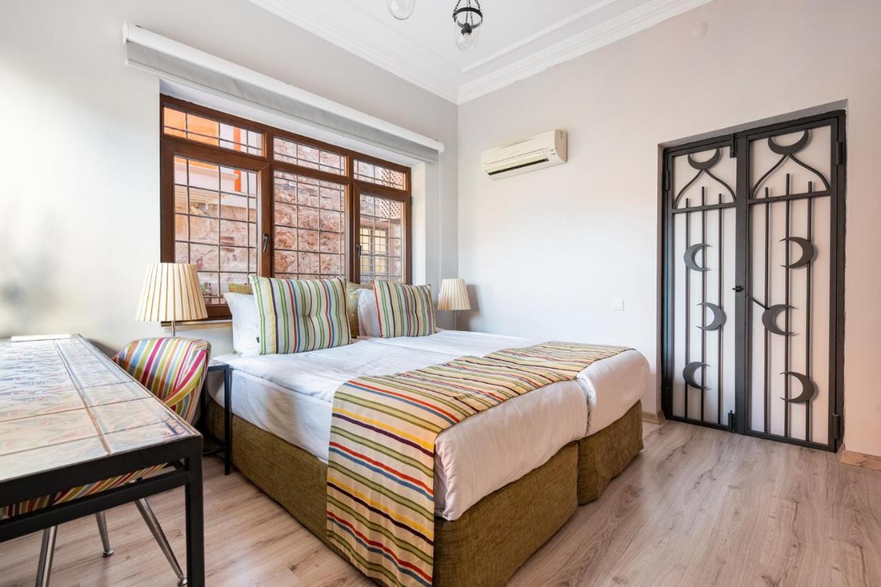 Fascinating Flat Near Hadrians Gate Antalia